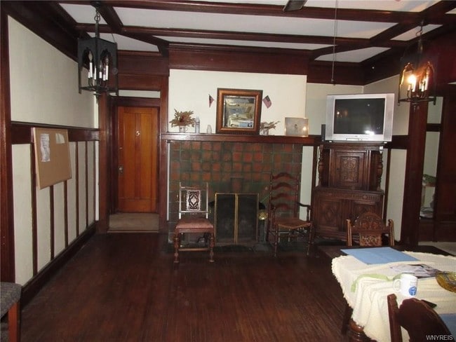 Building Photo - 401 Northland Ave