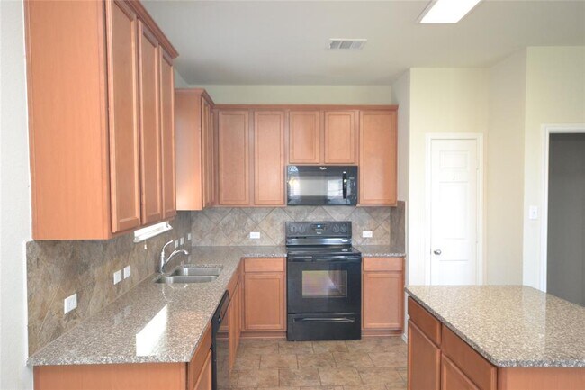 Building Photo - 104 Sierra Mar Lp