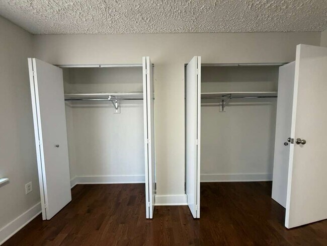 2680 JFK Blvd 24 - 2690 John F Kennedy Blvd