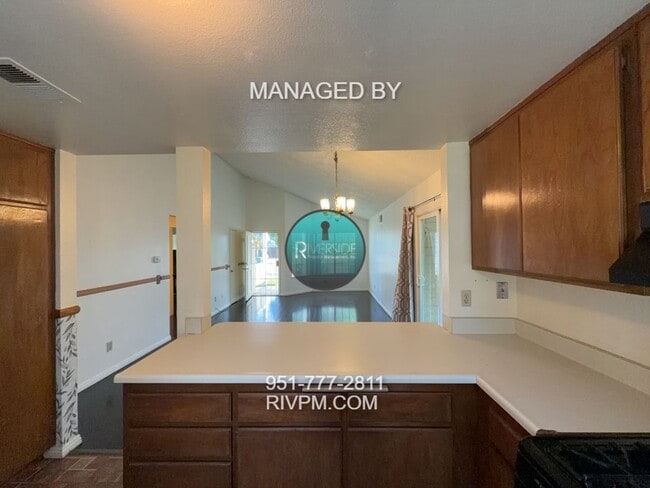 Building Photo - Spacious 2-Bedroom Home in Desirable Riverside Cul-de-Sac Near UCR!