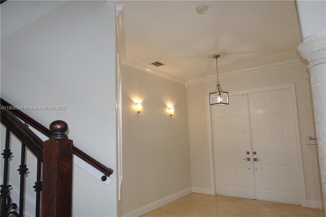 Building Photo - 18125 NW 89th Ct