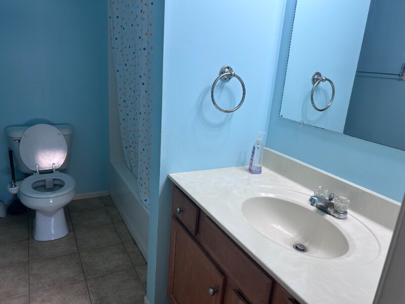 Building Photo - 73 Witman Dr