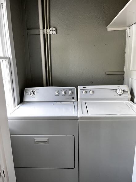 Laundry Room - 1818 Tutwiler Ave