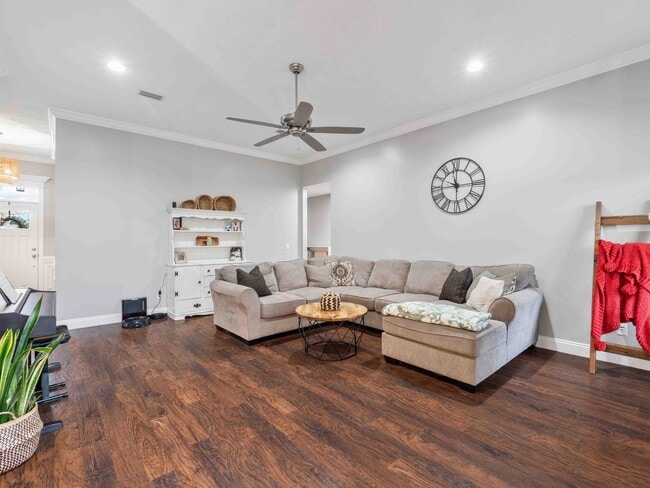 Building Photo - 3619 Azalea Ct