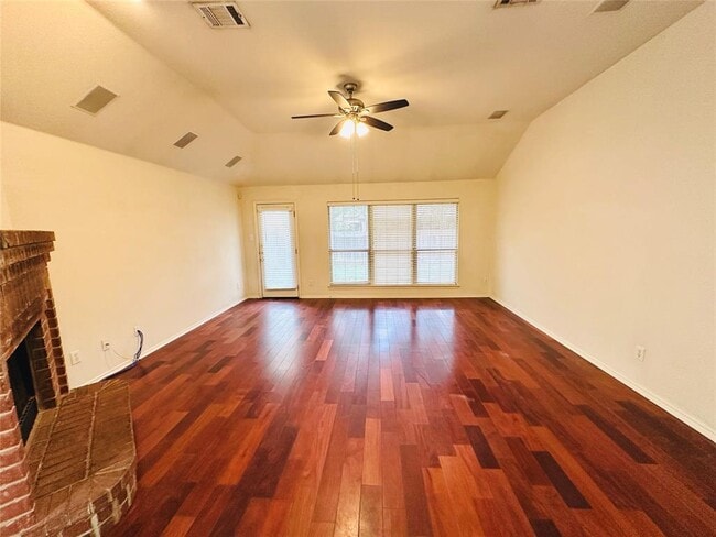 Building Photo - 1101 Hunter's Creek Dr