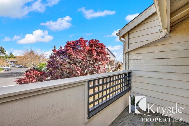 Building Photo - 1201 Glen Cove Pkwy