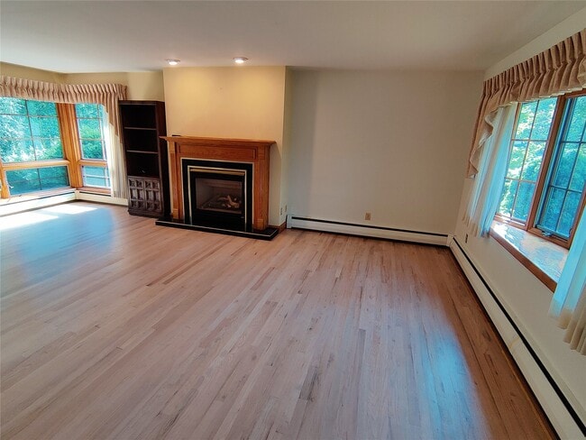Building Photo - 3112 Belmont Ave
