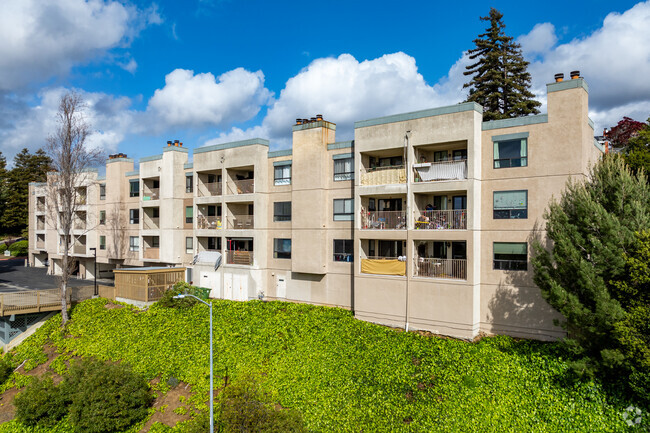 Primary Photo - Ventana Ridge