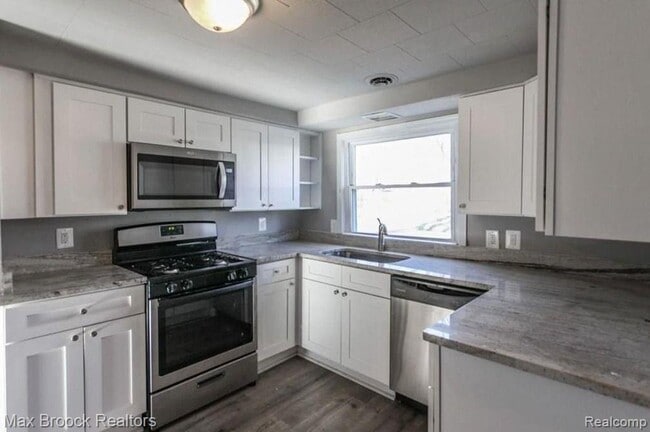 Building Photo - 19997 Negaunee