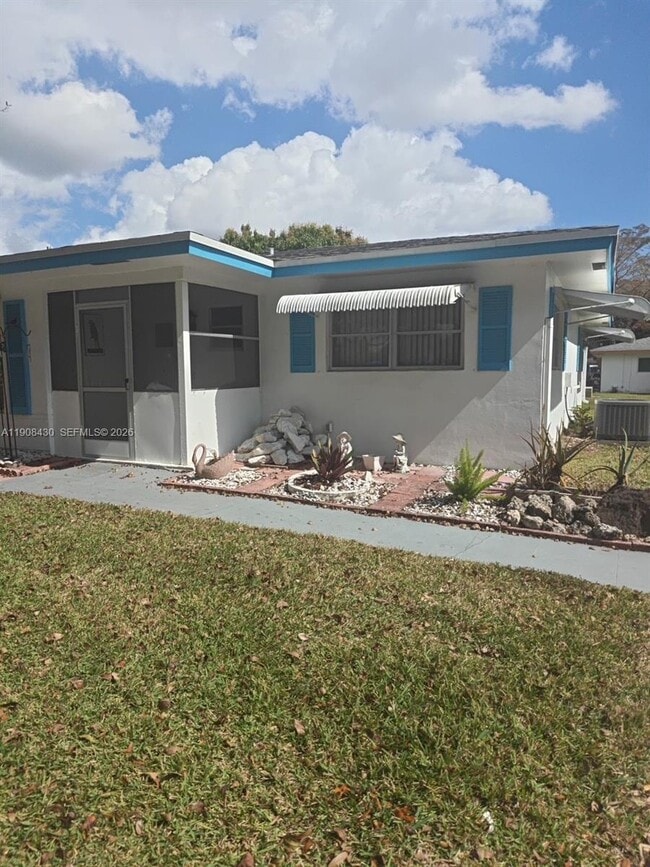 Building Photo - 1140 NW 85th Ave