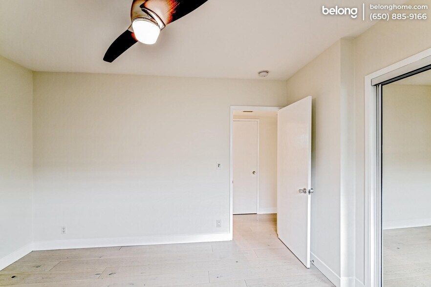 Building Photo - 12459 Braddock Dr