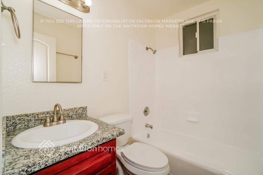 Building Photo - 2124 Winafred St