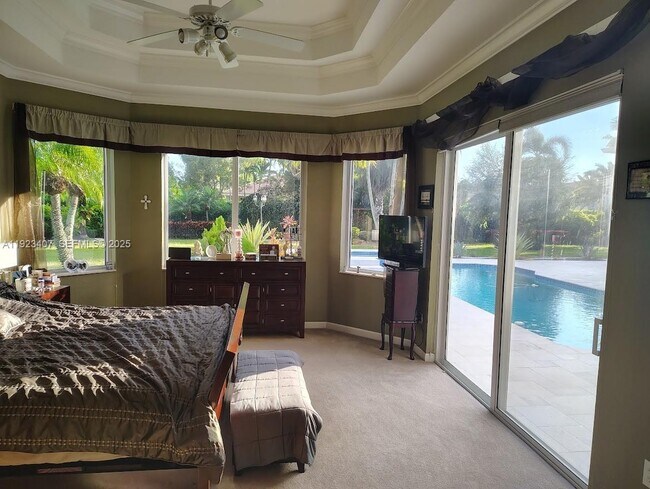 Building Photo - 15802 SW 15th St