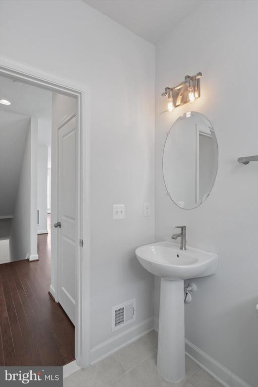 Building Photo - 501 Triggerfish Dr