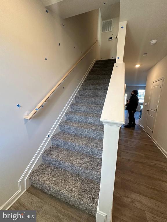 Building Photo - 104 Baker Dr