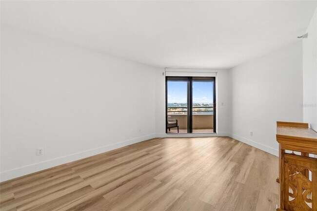 Building Photo - 5950 Pelican Bay Plaza S