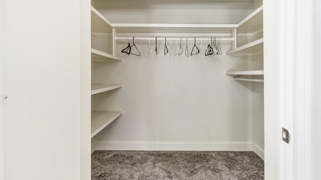 Building Photo - 148 Main St