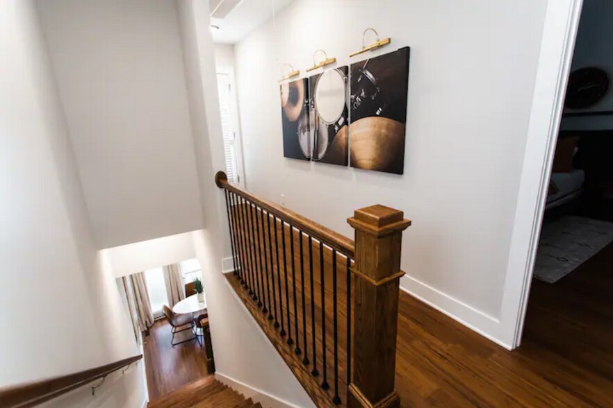 Building Photo - 421 Elysian Fields Rd