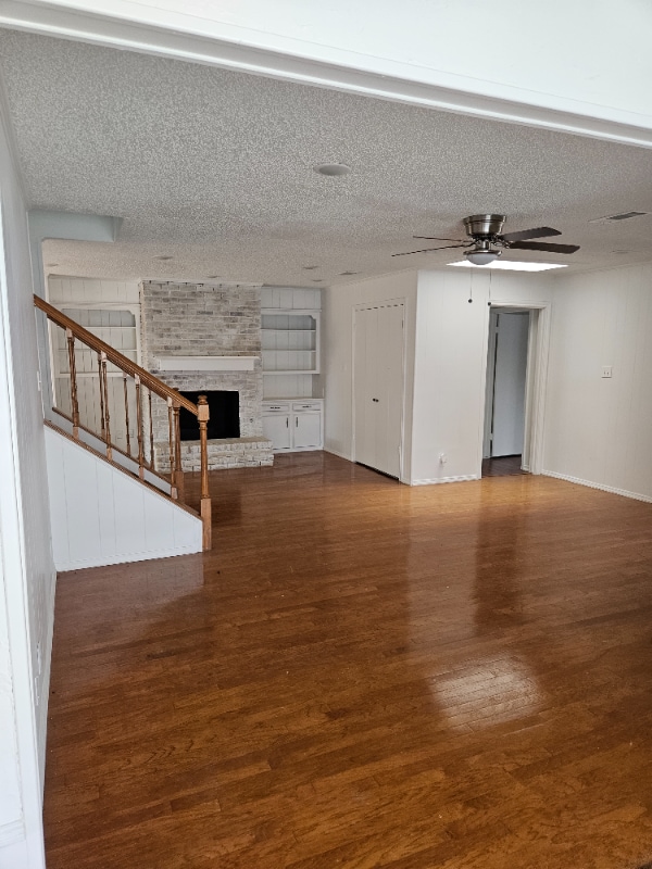 Building Photo - 2427 Richview Ct