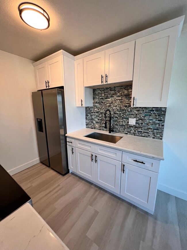 Interior Photo - Village Green