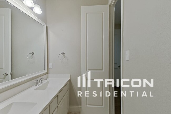 Building Photo - 3612 Tioga Trl