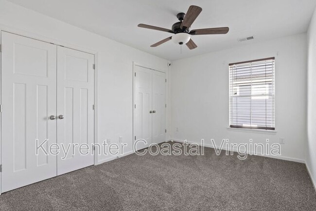 Building Photo - 1038 Egret Ln