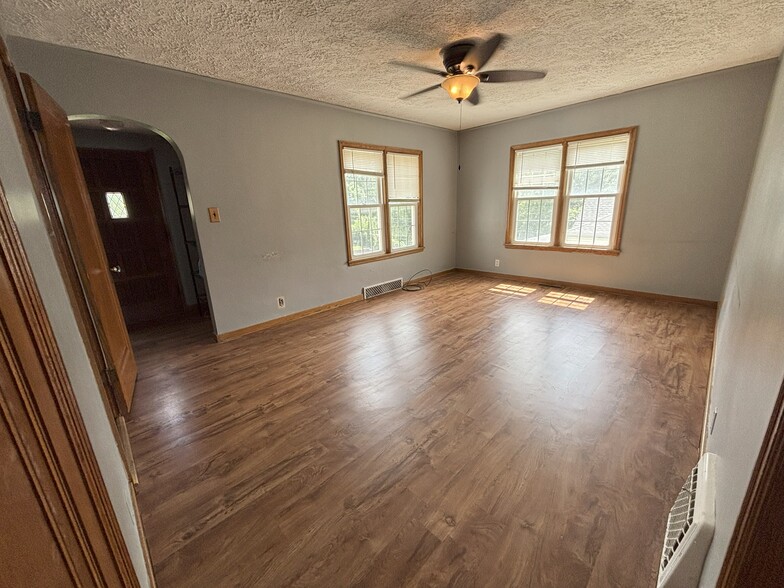 Living Room - 3125 Laurel Avenue