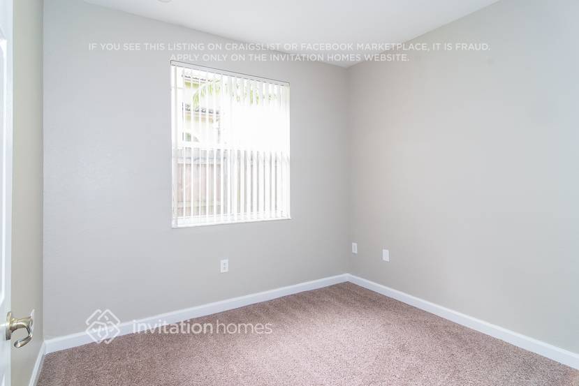 Building Photo - 9141 SW 152nd Ct