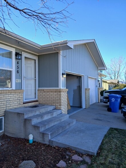 Front Porch - 456 W 43rd St