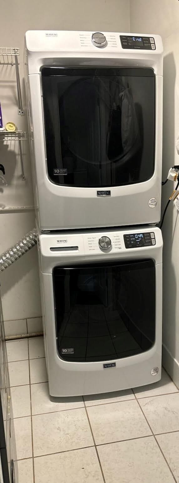 Building Photo - 2 Ginger Dr