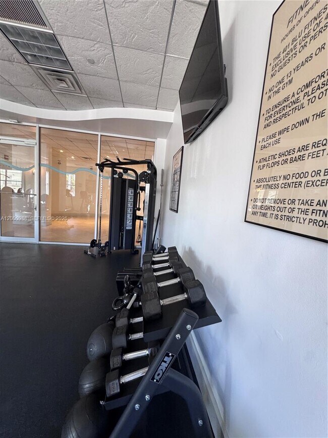 Building Photo - 401 NE 69th St