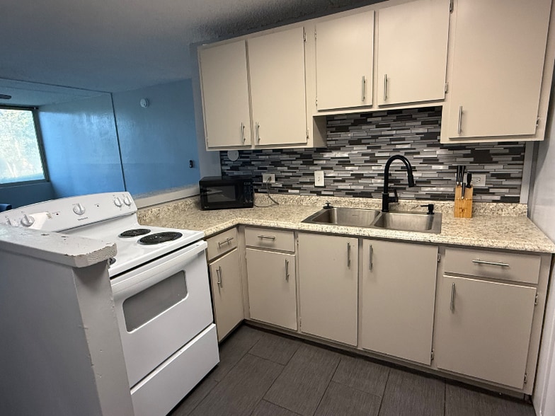 Building Photo - 111 Kahului Beach Rd