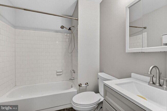 Building Photo - 9821 Owens Ct