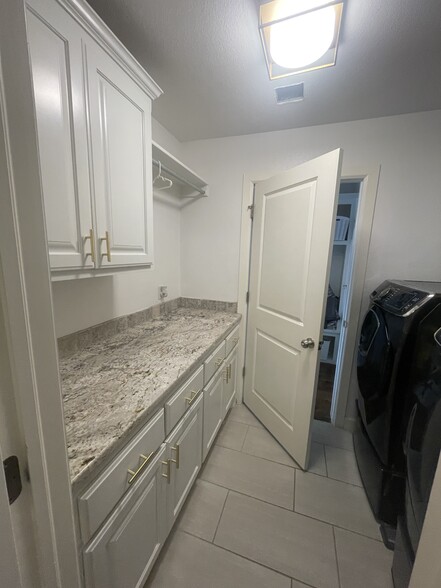 Laundry room - 13745 N 131st East Ave