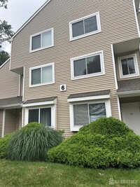 Building Photo - 18 Foxtail Ln