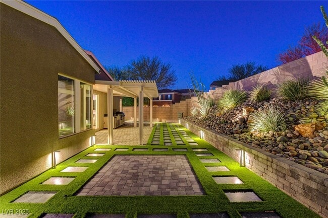 Building Photo - 2560 Bridle Oaks Ct