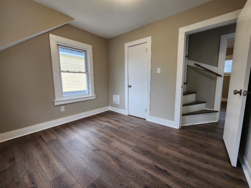 Building Photo - 376 De Wolf Pl