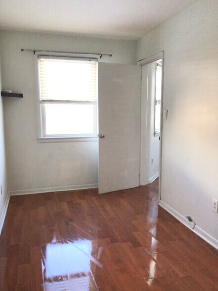 Building Photo - 506 Gregory Ave