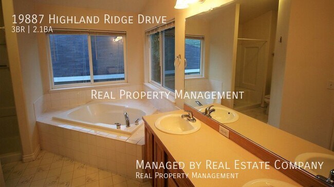 Building Photo - 19887 Highland Ridge Dr