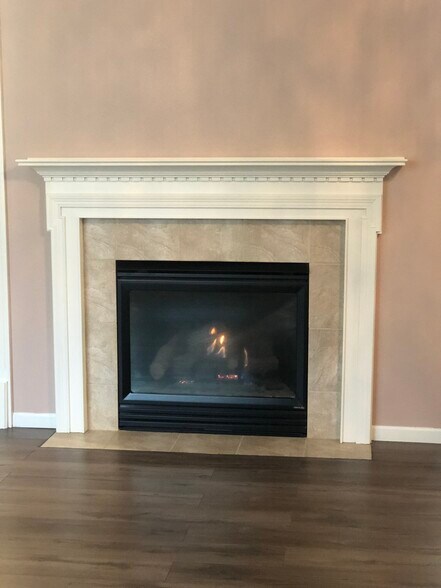 Building Photo - 1680 Oakbrooke Ct