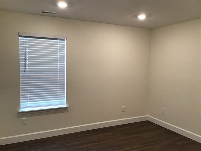 Building Photo - 2401 E Wild Horse Way