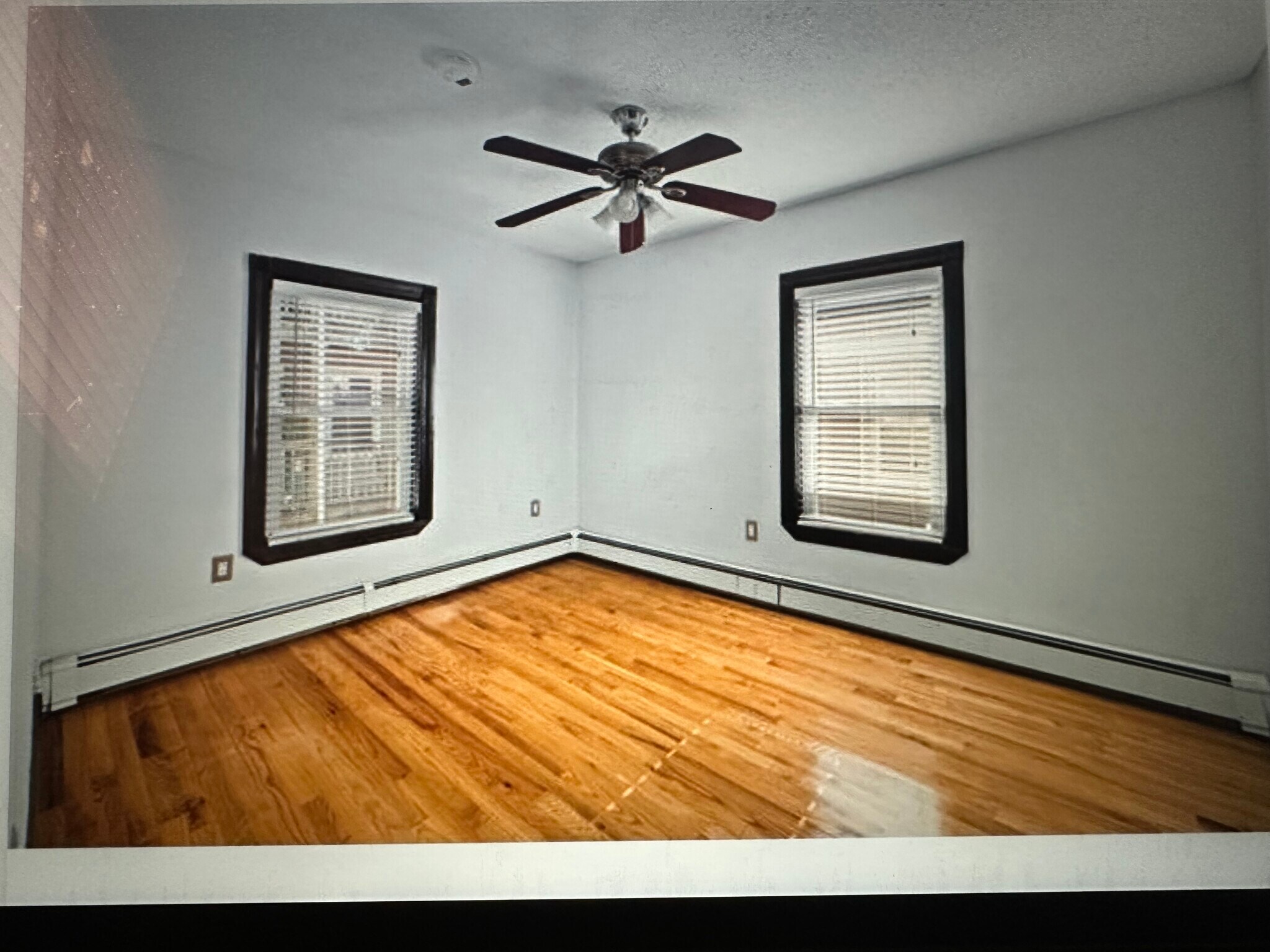 Building Photo - 8 Woodville Park