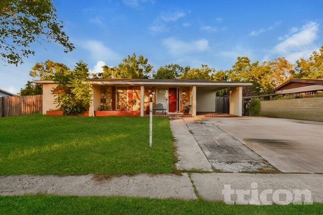 Building Photo - 632 Whippoorwill Terrace