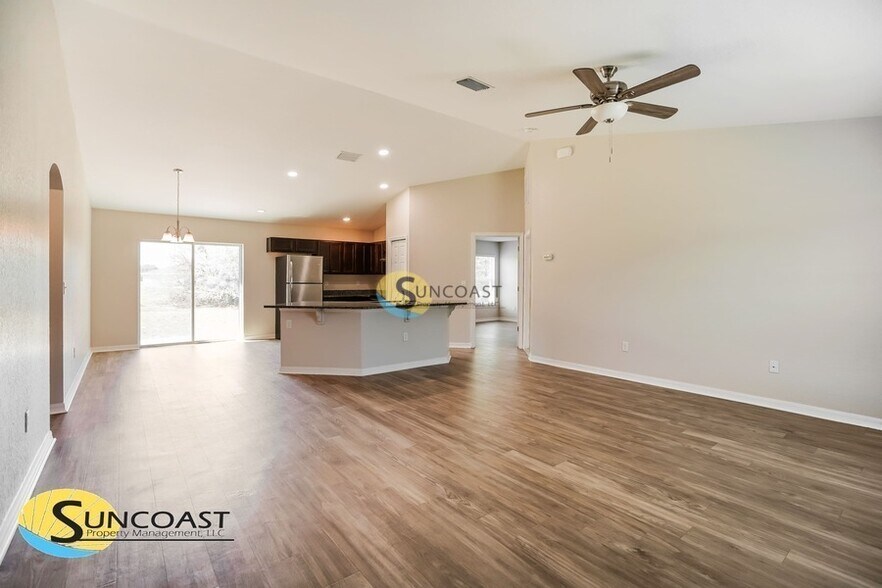 Building Photo - 2578 SW 155th Ln