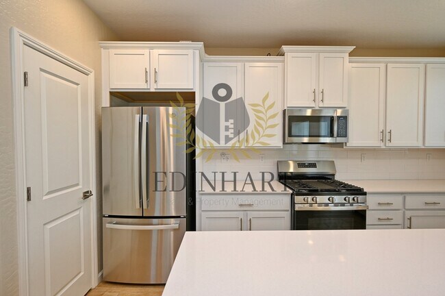 Building Photo - 231 Nabors Dr S