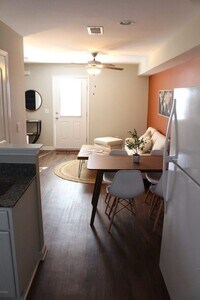 Building Photo - 1980 W Main St