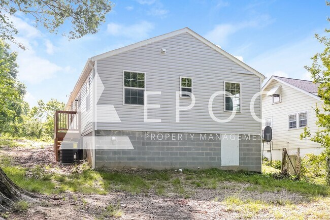 Building Photo - 314 Sunset Dr