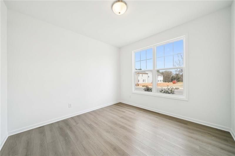 Building Photo - 320 Silverleaf Trl