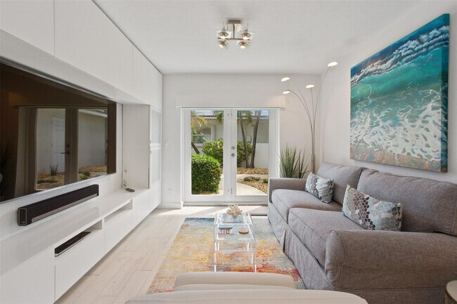 Building Photo - 800 Briny Ave