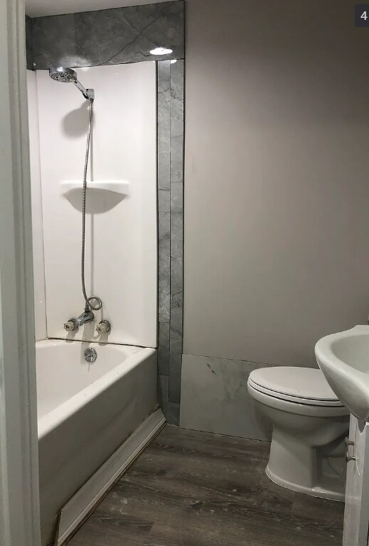 Building Photo - 2154 Roosevelt Pl